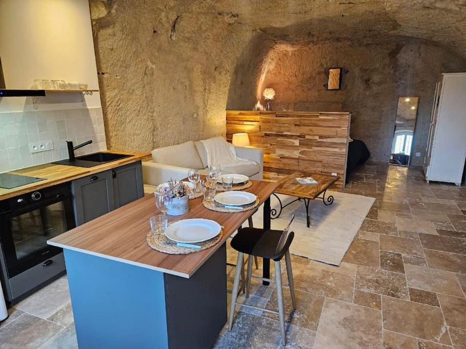 Charmante Maison Troglodyte Loire Valley Rochecorbon Εξωτερικό φωτογραφία